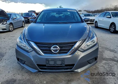 2017 Nissan Altima 2.5 z USA, uszkodzony, nr VIN 1N4AL3AP3HC150385